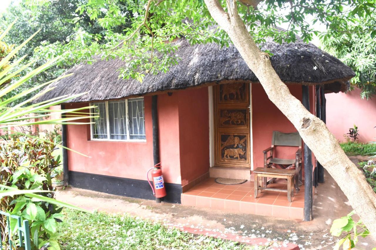 Tabonina Guesthouse Livingstone Exterior photo