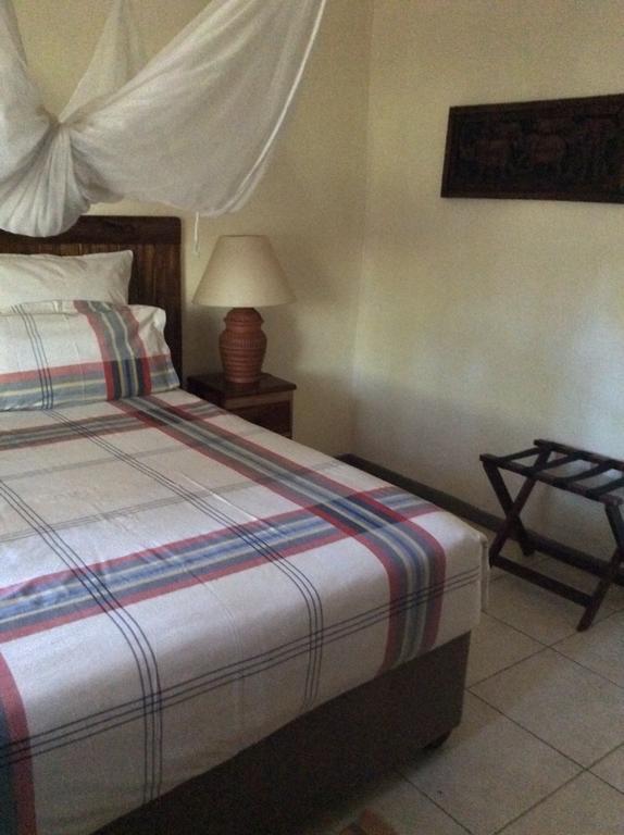 Tabonina Guesthouse Livingstone Exterior photo