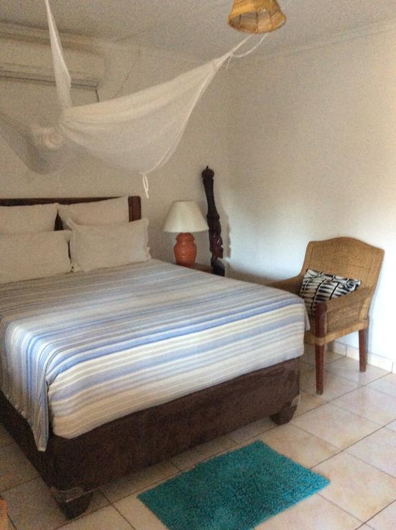 Tabonina Guesthouse Livingstone Exterior photo