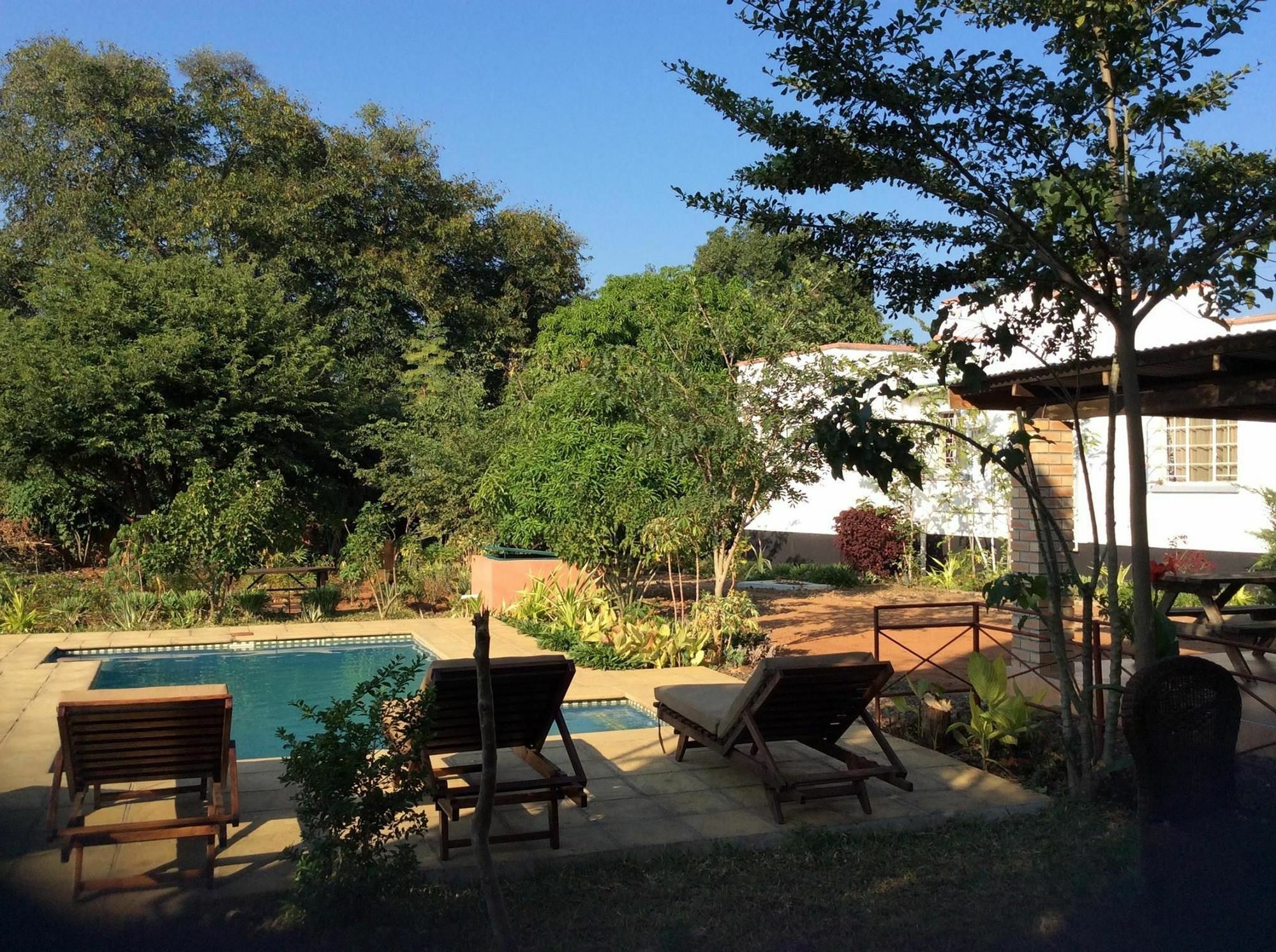 Tabonina Guesthouse Livingstone Exterior photo